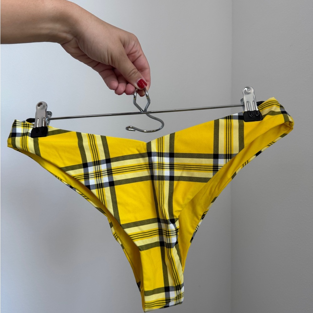 2022 WeWoreWhat Delilah Yellow & Black Plaid Bottoms